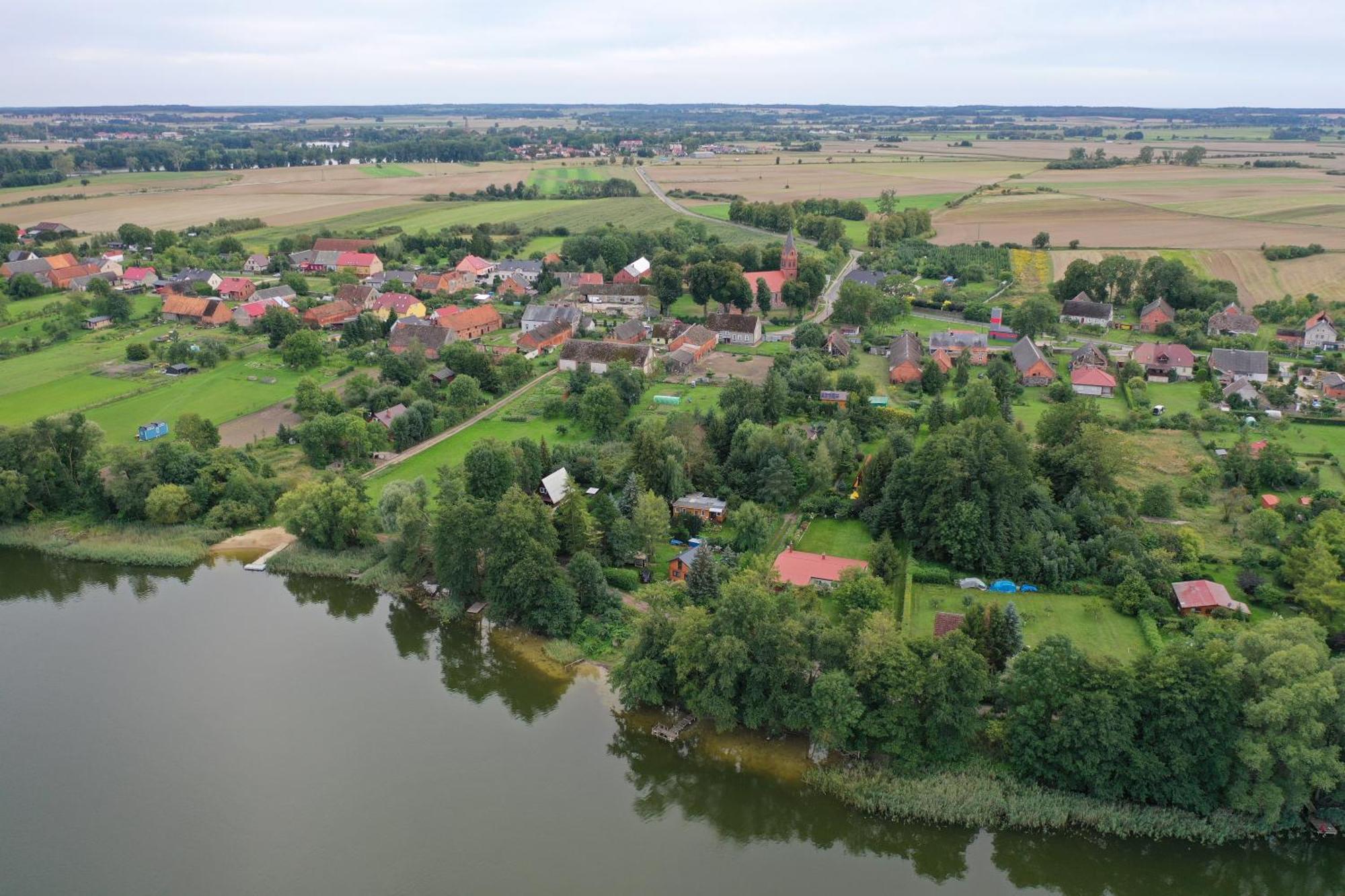 Domek Letniskowy Drewniany Nad Jeziorem Strzeszowskim Nowy Exterior photo